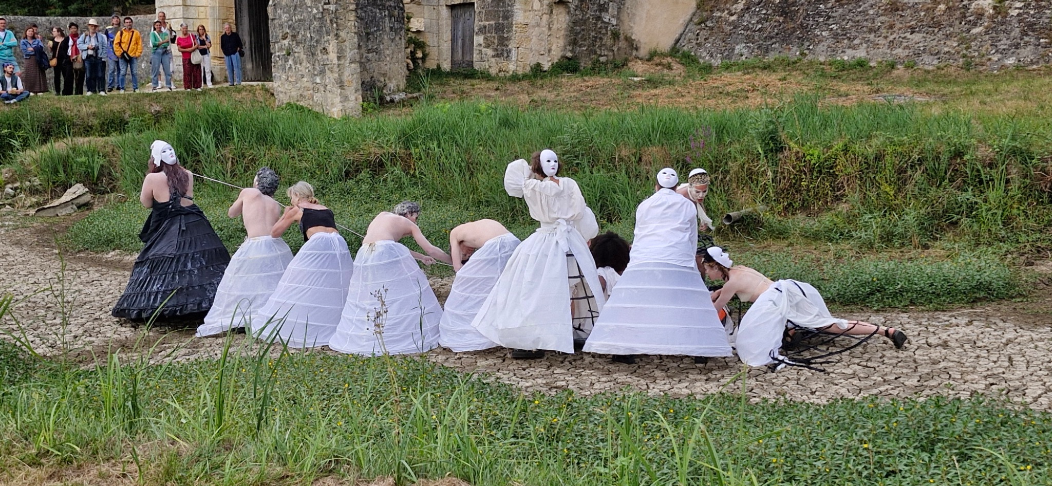 Déambulation des interprètes dans le Fort Médoc